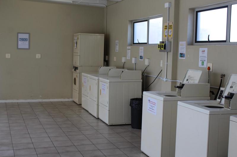 1 Bedroom Property for Sale in Goodwood Central Western Cape